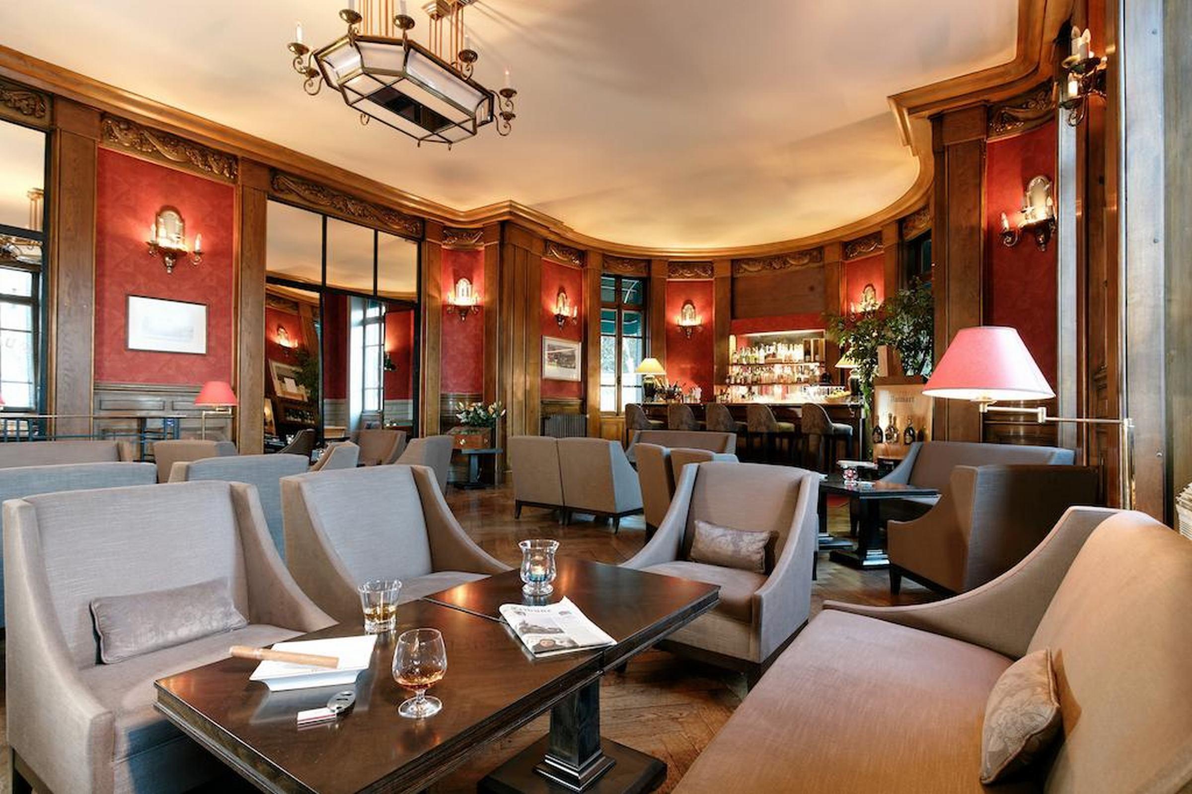 Hotel De La Poste โบน ภายนอก รูปภาพ